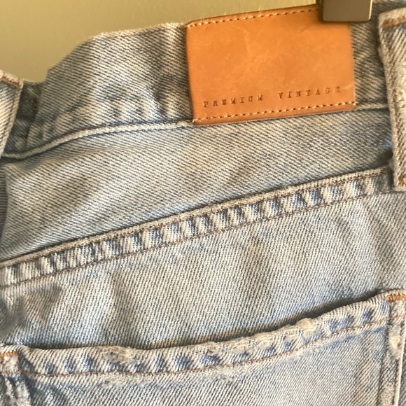 Citizens of Humanity Flared High Waisted Denim - Picture 6 of 6